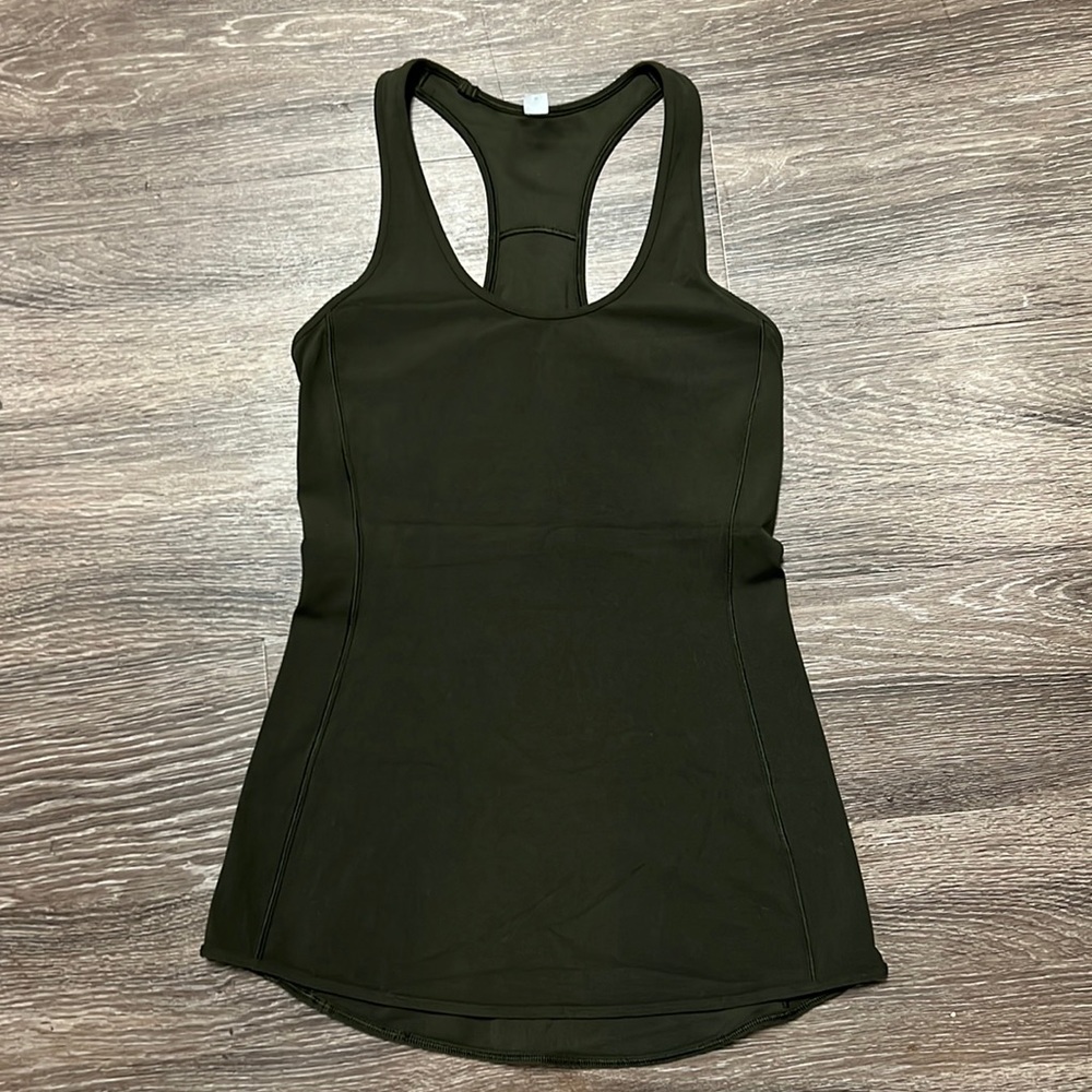 Lululemon tank